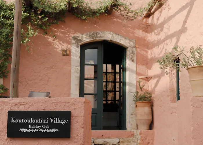 Koutouloufari Village Club Hotell 3*