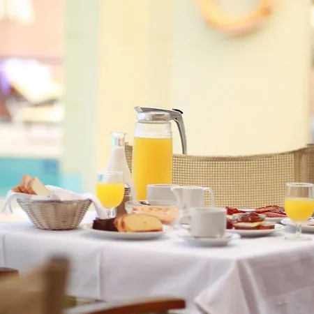 Hotel Koutouloufari Village Club Hersonissos (Crete)