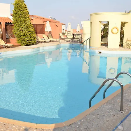 Koutouloufari Village Club