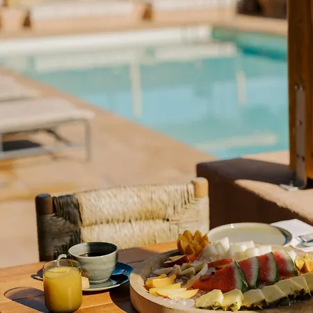 Koutouloufari Village Club Hotel 3*