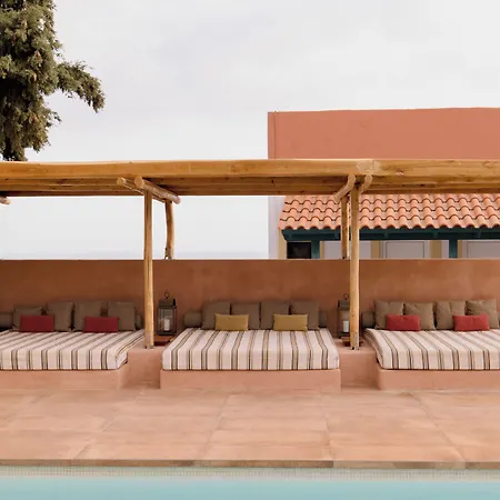 Koutouloufari Village Club Ξενοδοχείο 3*