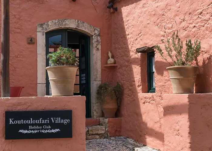 فندق Koutouloufari Village Club